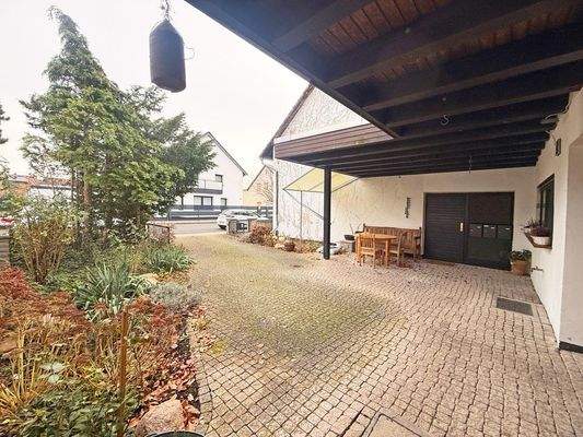 Hof und Treffpunkt der Bewohner