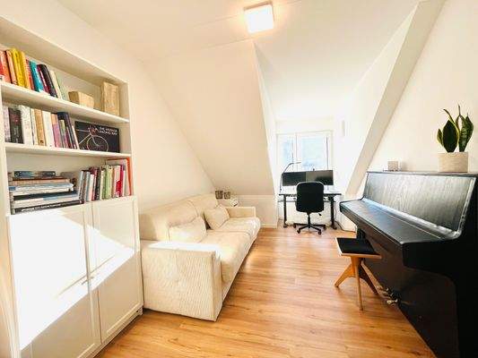 Kinderzimmer/Arbeitszimmer