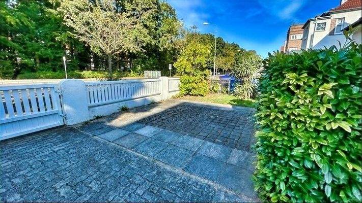 Stellplatz vor dem Haus