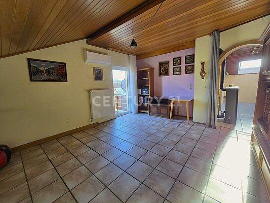 Gegenseite des Wohnzimmers im OG