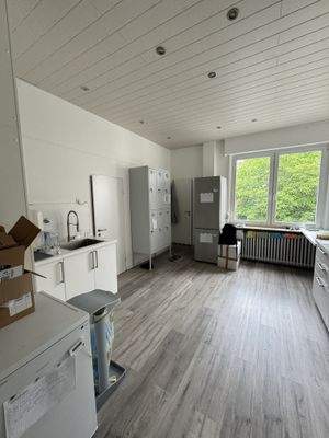 Büro-/Praxisflächen