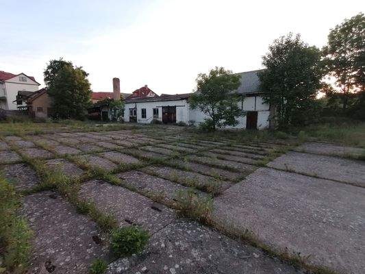 Blick auf Grundstück