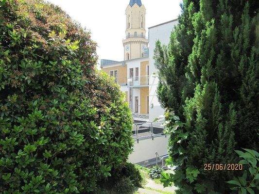 Blick auf das Gebäude