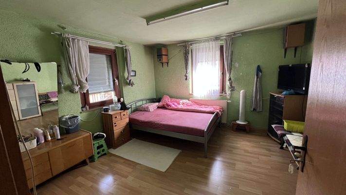 OG rechts Schlafzimmer