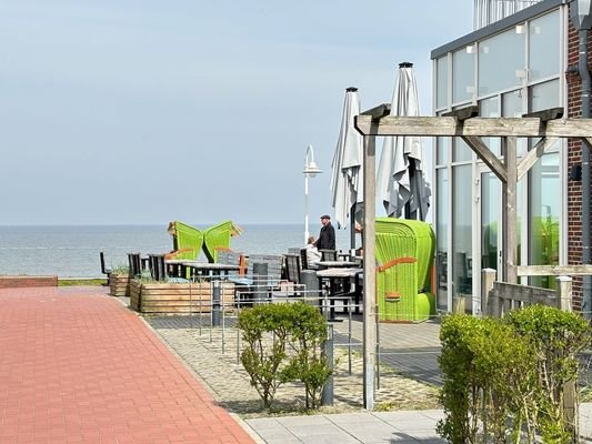 Seitlicher Meerblick von der Terrasse 