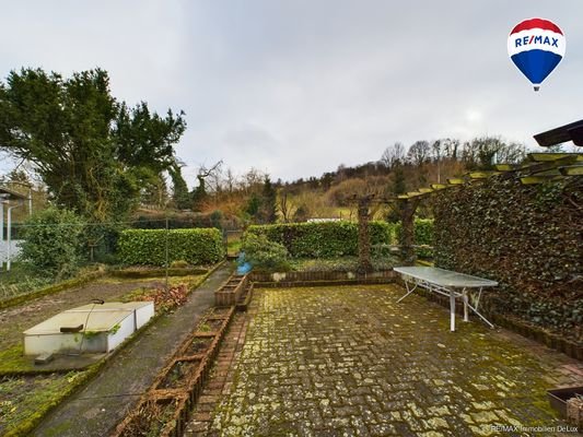RE/MAX Immobilien DeLux Gartenansicht 1