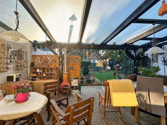Überdachte Terrasse 1
