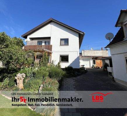 Blick zu den Häusern