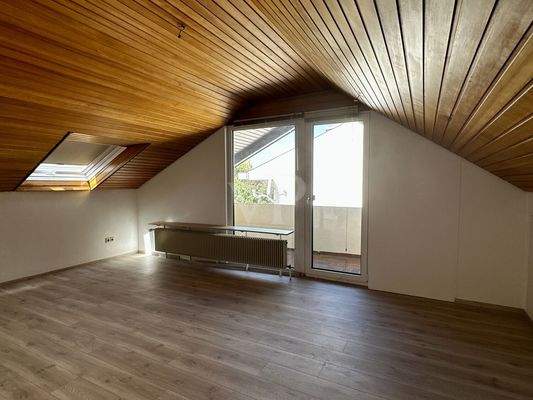 Zimmer DG mit Balkon