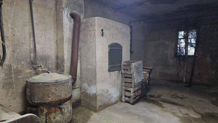 Räucherkammer-Waschbereich (2).jpg