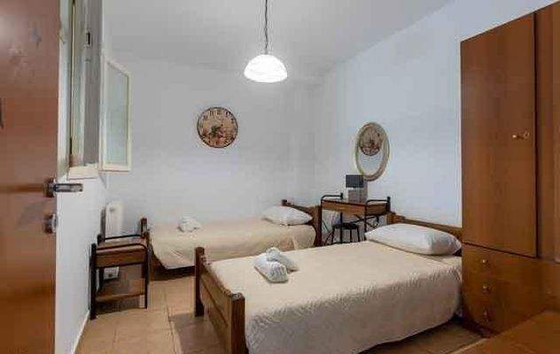 Kreta, Sisi: Einzigartiges Steinhaus mit Swimmingpool zum Verkauf