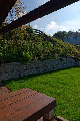 Bunt  bepflanzter Hang