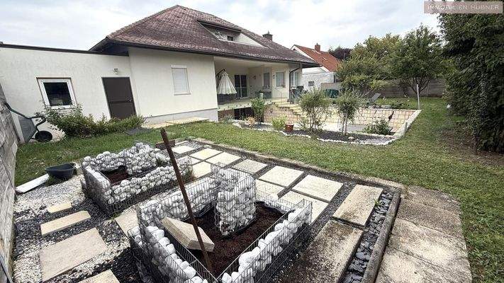 Außenansicht Gartenseite