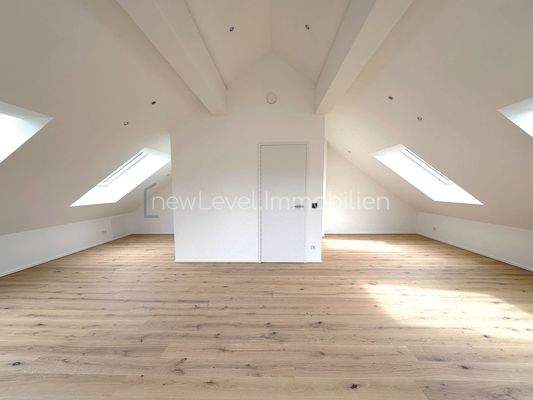 Studio_im_Dachgeschoss