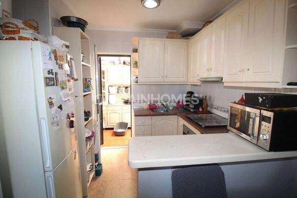 Duplex Apartment Near the Amenities in La Zenia Alicante