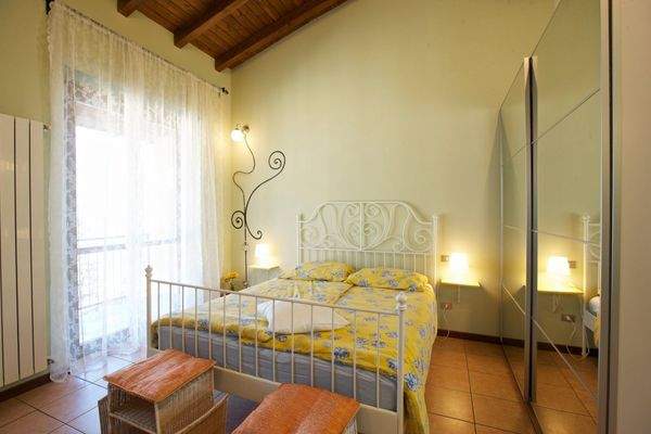 Il Giardino Camelie mit 2 Balkonen &amp; Traumseesicht