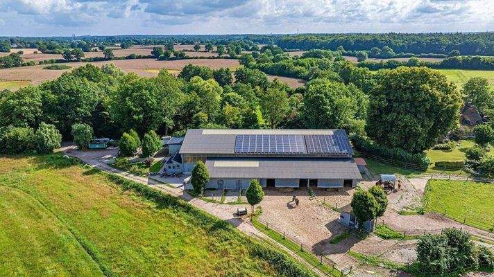 Seitenansicht der Halle.jpg