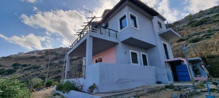 Kreta, Agia Pelagia: Freistehendes Haus mit traumhaftem Meerblick zu verkaufen