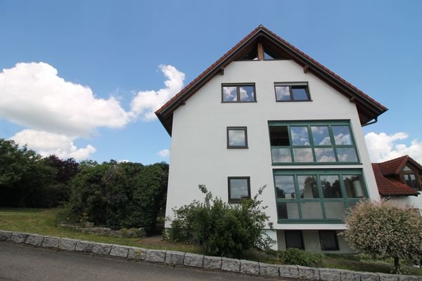 Vorderseite, Blick auf die Loggia