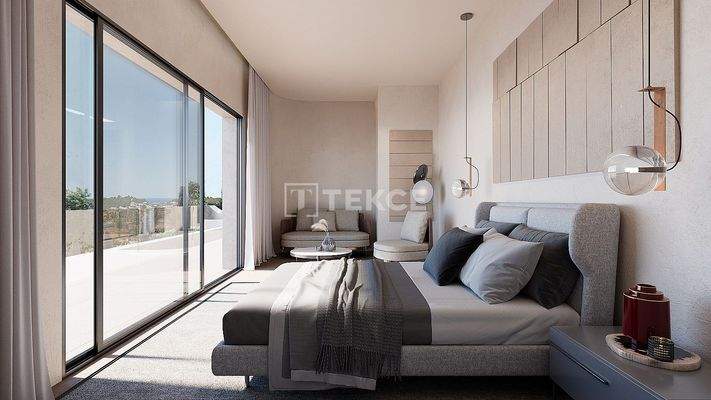 Detached Villa with Montgó and Sea Views Near Amenities in Jávea