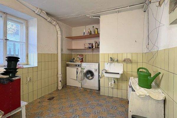 Hauswirtschaftsraum/Waschküche (EG)