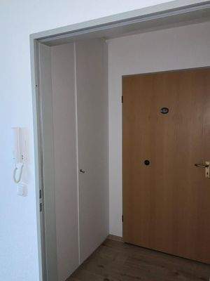 Eingangsbereich vom Wohnzimmer aus