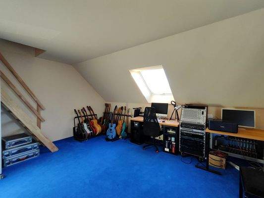 43) Schlafzimmer III OG.jpg