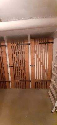 Abstellschränke im Keller