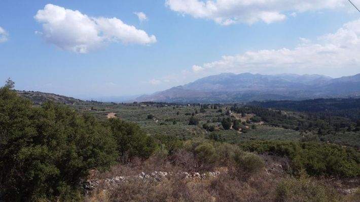 Kreta, Kaina: Grundstück mit herrlichem Bergblick zu verkaufen