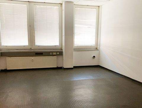 Berlin Halle, Berlin Hallenfläche