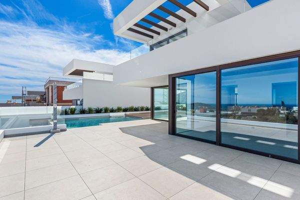 16. Venecia IV - MAIN FLOOR TERRACE