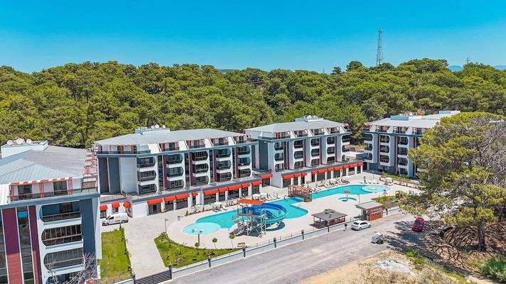 Turquoise Property22.jpg