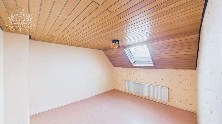 CAM01984G0-PR0452-STILL044