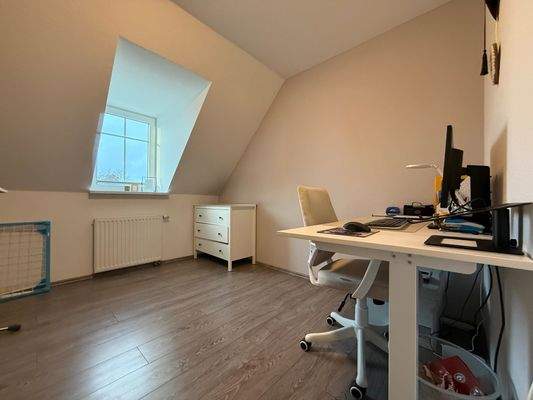 Arbeits-/Gäste-/Kinderzimmer