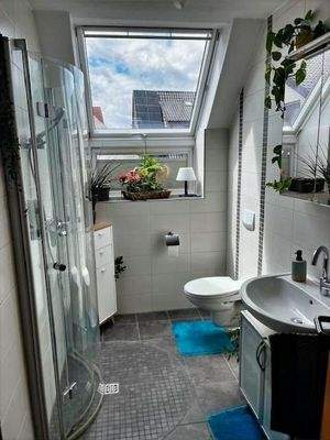 OG rechts Badezimmer