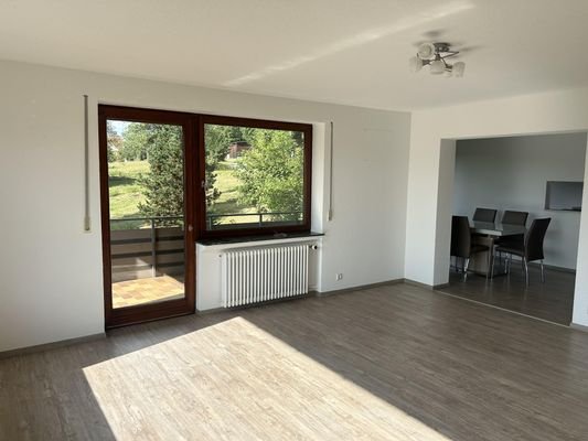 Wohnzimmer, Balkon, Esszimmer