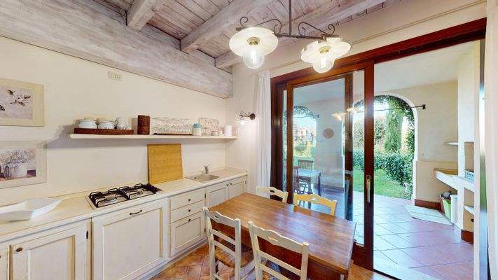 PR-024-97-Appartamento-con-doppi-giardini-al-Garda