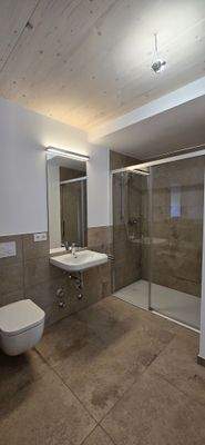 Dusche und WB.jpg