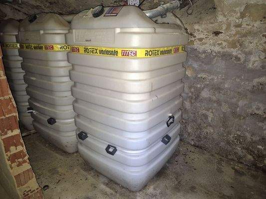 doppelwandige Öltanks