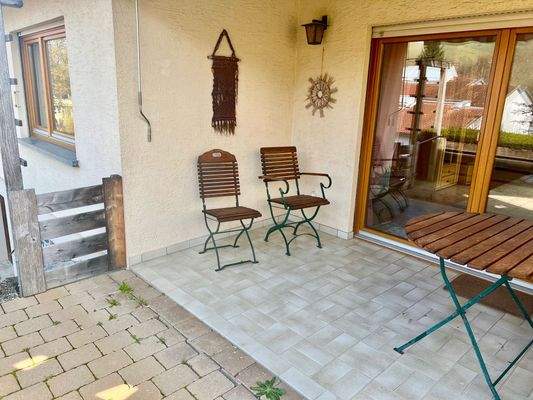 Vordere Terrasse mit freiem Ausblick