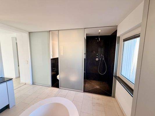 OG - Badezimmer Bild 4