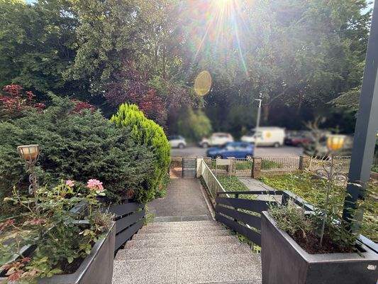 Sonniger Eingang in Ihr neues Zuhause