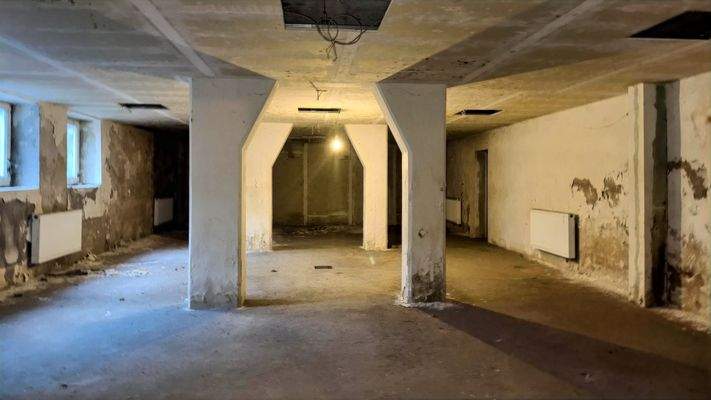 Keller unter Bürogebäude