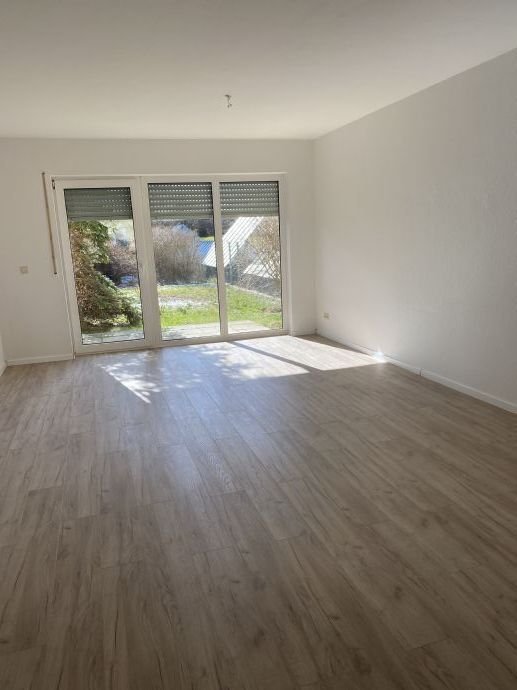 Helle 3 Raum Wohnung nach Renovierung mit Terrasse Wilkau-Haßlau ab sofort zu vermieten