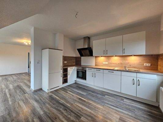 Wohnküche mit moderner EBK