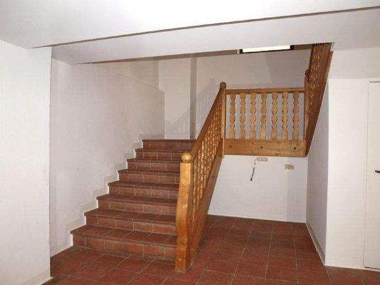 Treppe ins Obergeschoss