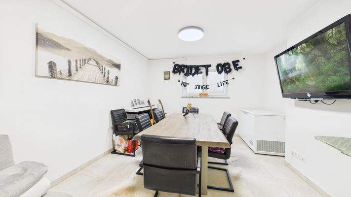 Aufenthaltszimmer KG.jpg