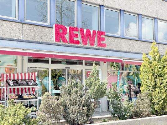 Supermarkt direkt am Haus