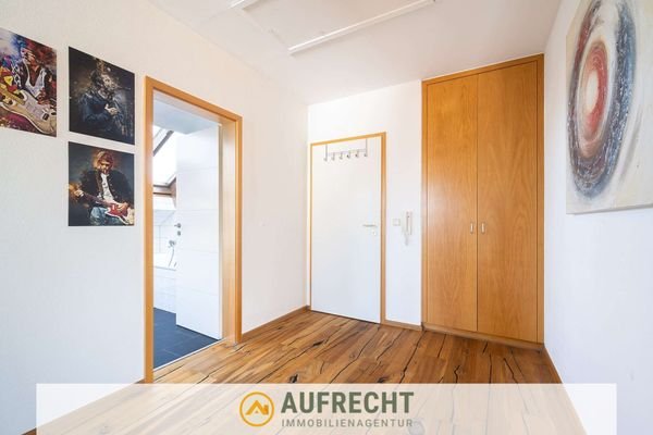 geräumiger Eingangsbereich