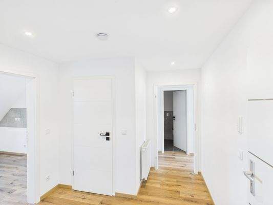Flur Bild 2